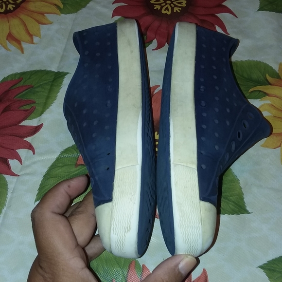 Native Shoes - Picture 4 of 8